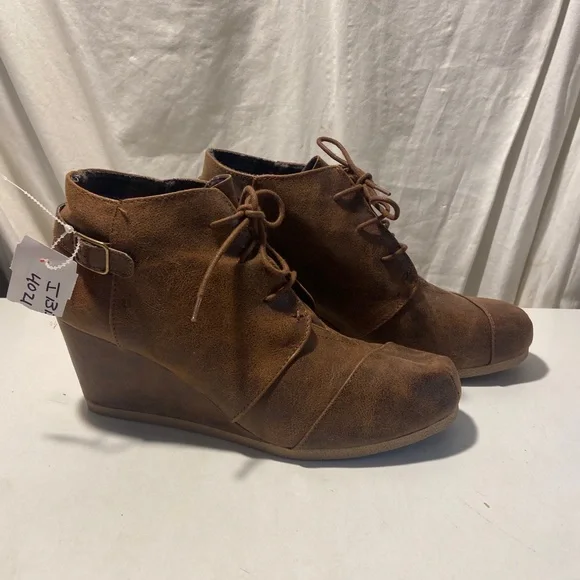 Maurices Shoes Maurices Brown Ankle Boots Lace Up Wedge